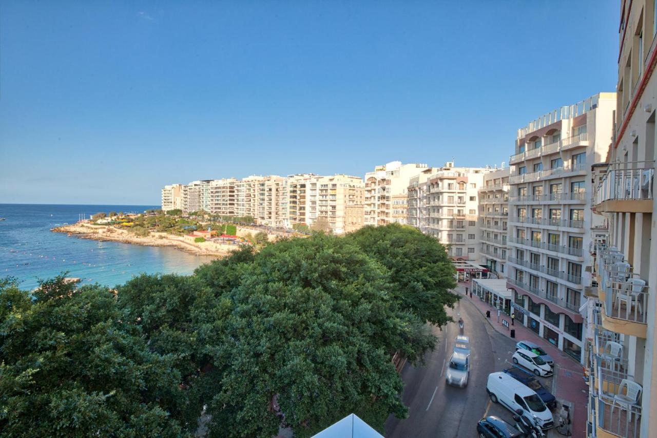 Vic- Seafront Apartment Слима Екстериор снимка