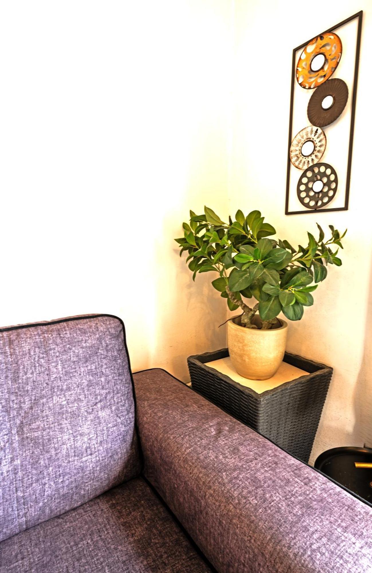 Vic- Seafront Apartment Слима Екстериор снимка
